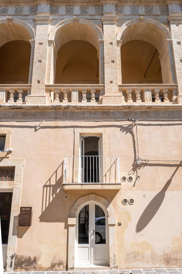 I 5 Archi Di Via Ducezio Villa Noto Buitenkant foto